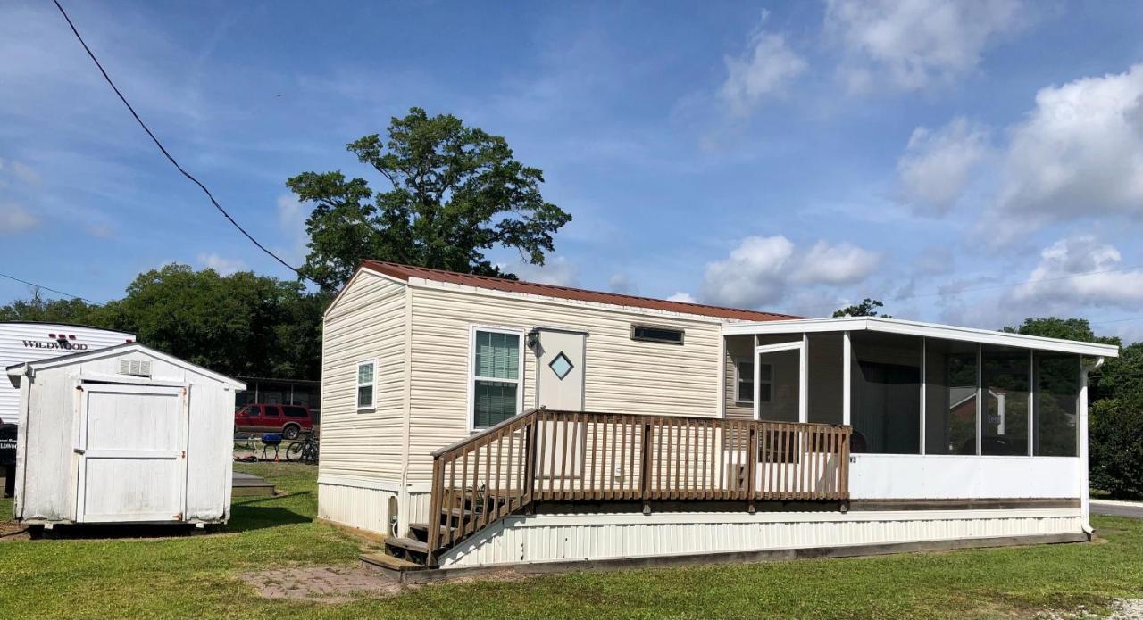 Model Home Near Camp Lejeune With Water View Sneads Ferry Экстерьер фото