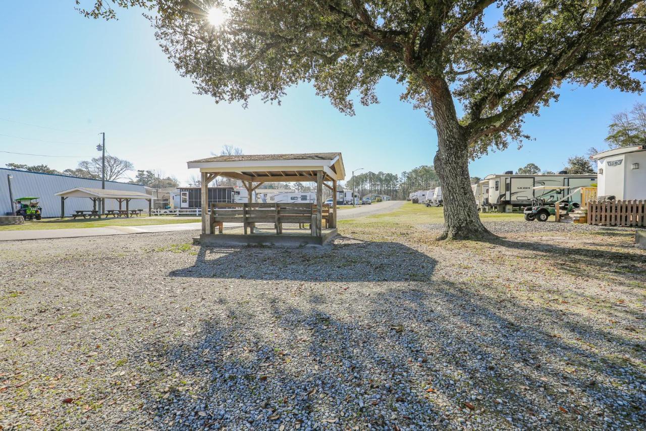 Model Home Near Camp Lejeune With Water View Sneads Ferry Экстерьер фото