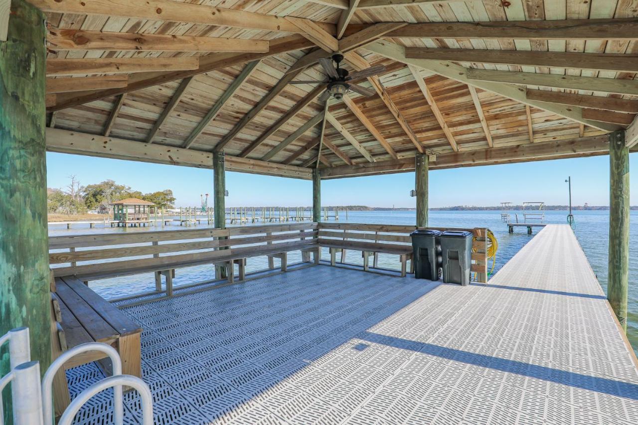Model Home Near Camp Lejeune With Water View Sneads Ferry Экстерьер фото