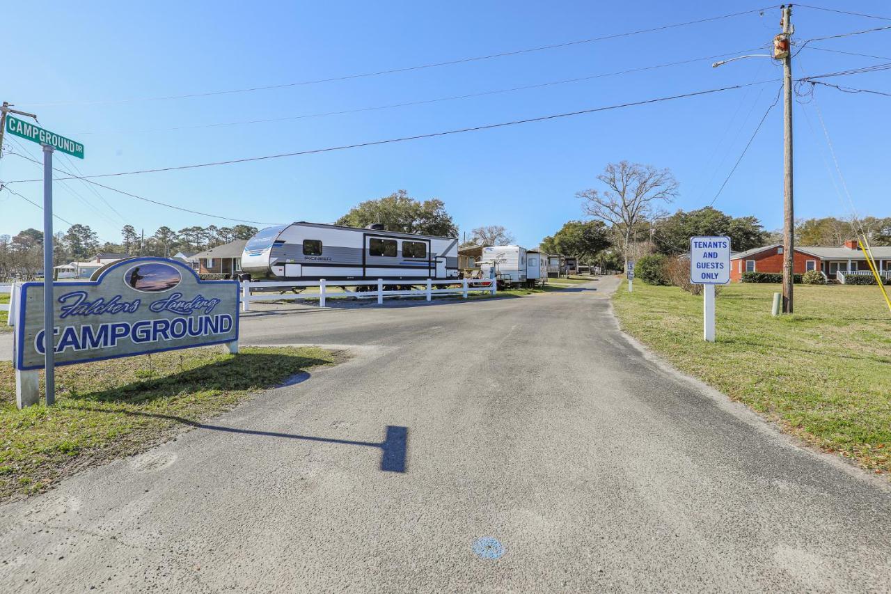 Model Home Near Camp Lejeune With Water View Sneads Ferry Экстерьер фото