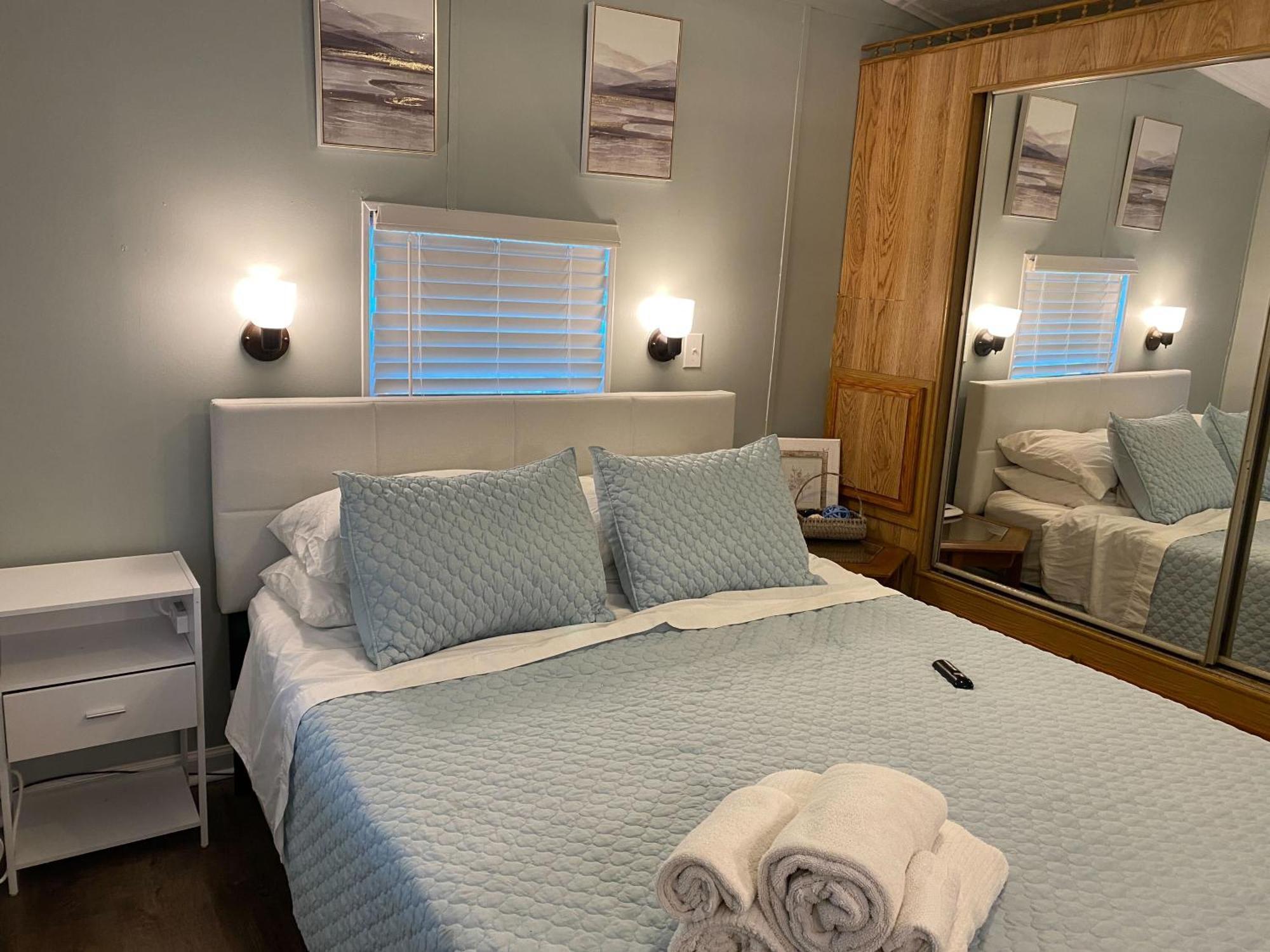 Model Home Near Camp Lejeune With Water View Sneads Ferry Экстерьер фото